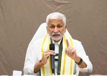కొత్త రాజకీయ పార్టీ ఏర్పాటు చేస్తా.. యువతకు పెద్దపీట వేస్తా: విజయసాయిరెడ్డి