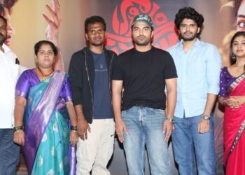 ‘కాగితం పడవలు’ చాలా ప్యాషన్‌తో తీసిన సినిమా. నా వంతుగా వెయ్యి టికెట్లు కొంటాను -విశ్వక్ సేన్